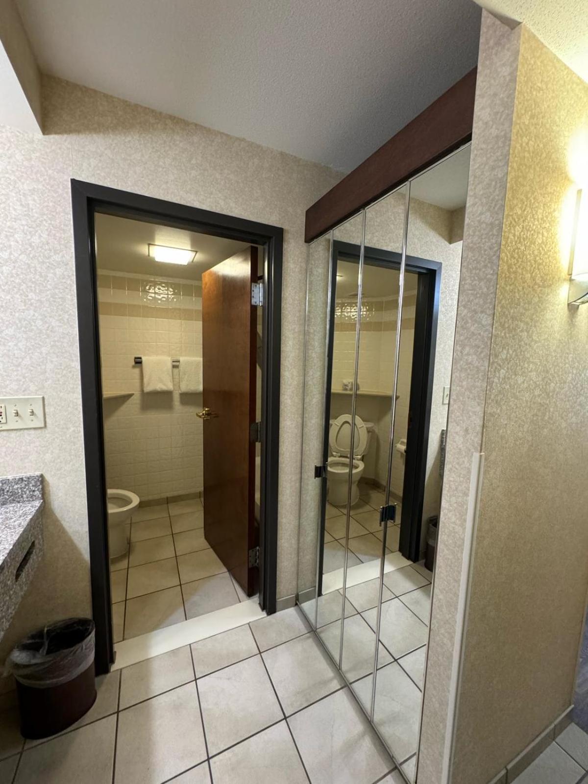 فندق Sonesta Essential Houston Hobby Airport المظهر الخارجي الصورة